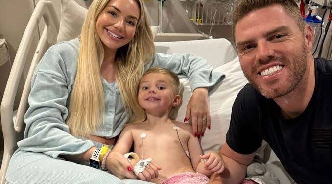 Freddie Freeman, wife Chelsea deliver encouraging update on young son