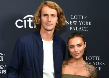 HEARTWARMING: Sophia Thomalla’s Proposal by Alexander Zverev Ten years into a relationship