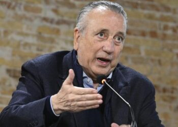 “¡Impactante Noticia! Villarreal CF está a punto de ser vendido a un nuevo propietario según informes”