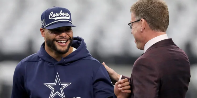 SHOCKING NEWS: “Mike McCarthy Dismisses Troy Aikman’s Criticism, Defends Cowboys’ Struggling Offense Amid Growing Concerns”