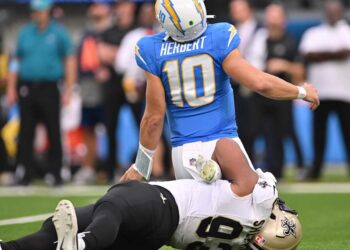 JUST NOW:DENNIS ALLEN defends Nathan shepherd’s reckless of Justin Herbert as nothing malicious…