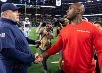 Heartbreaking Moment: Cowboys Could Lose Coach Mike McCarthy to DeMeco Ryans’ Success