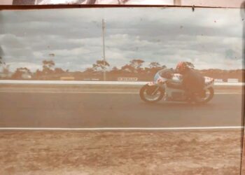 Calder’s Racing Revival: Where Horses Gallop and Laughter Reigns!