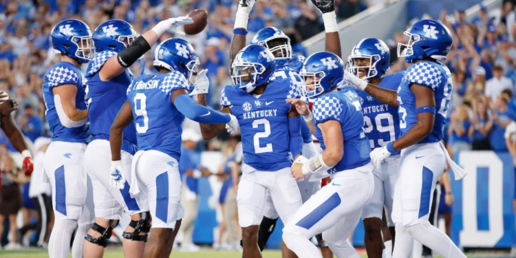 End Of an Era: Kentucky wildcats football $260 Million Starter Sets To Leave wildcats For Longhorns….red more