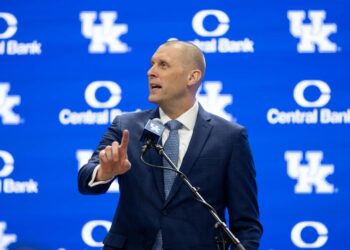 Sad News: Kentucky wildcats Mark Pope is on leave due to…see more