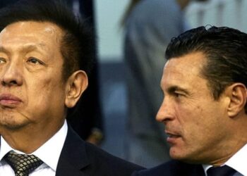 Peter Lim, Meriton Holdings Limited, acaba de anunciar la venta del Valencia CF debido a…