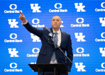 Breaking news, coach is leaving kentucky for NBA For A Contact Worth…read more
