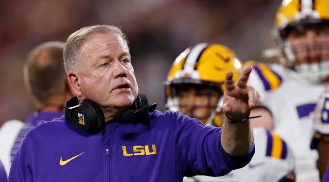 JUST IN : coach Brian Kelly finally announce consideration of a new quarterback…….Read more