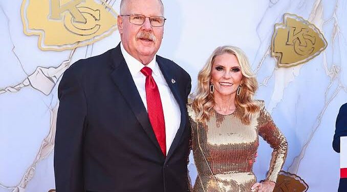 Shocking Turn of Events: Kansas City Chiefs Coach Andy Reid Divorces Wife After 40 Years of Marriage Just because of… read more