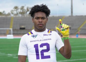 Era Ending LSU Tigers Football: Rising Star Takes the Helm as Harlem Berry Benched for…read more