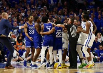 Just In: Kentucky wildcats Has Been Warned, Coach Mark Pope as he’s removed from…….Read more