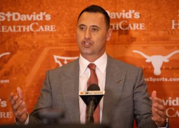 Breaking: “This is the end for me” Texas Longhorns SteveSarkisian says in tears as he announces……