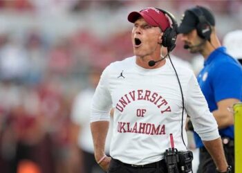 Oklahoma Sooners in pain over departure of coach due to….. Read more