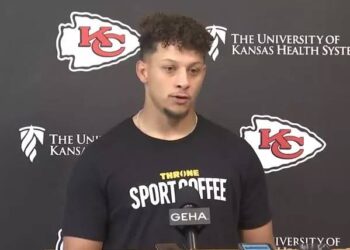 Breaking News: Patrick Mahomes Suspended for Controversial Comments, Chiefs Face Major Setback As QB… read more