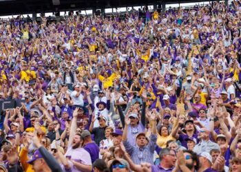 Glad To Have You Back:&nbsp; LSU Tigers Football Football Fan Celebrate Shocking Return of Former 4-Star Wide Receiver Prospect From Transfer Portal….