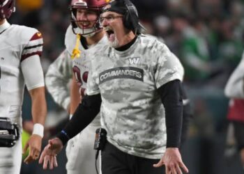 🚨🚨 BREAKING: Washington Commanders Shocks Titans With Decommitment, Flips Commitment To Commanders…