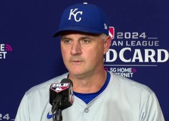 𝐍𝐄𝐖𝐒 𝐔𝐏𝐃𝐀𝐓𝐄: Kansas City Royals Manager (MattQuatraro) 𝐌𝐚𝐝𝐞 𝐚𝐧 𝐔𝐧𝐩𝐥𝐞𝐚𝐬𝐚𝐧𝐭 𝐒𝐭𝐚𝐭𝐞𝐦𝐞𝐧𝐭 𝐀𝐟𝐭𝐞r Treating to Leave; According to…read more