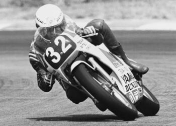 Thriller: Alan Carter Shines at 1984 British Grand Prix in 250cc… read more