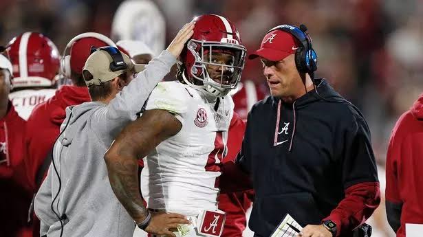 Stunning Upset: Bama is OUT! College Football Playoff Shocker Shakes the Nation And…read more