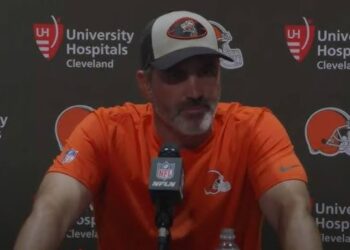 BREAKING: “This is the end of me”. Cleveland Browns Coach&nbsp; KevinStefanski love in tears as he announces…see more