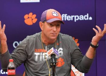 Breaking: (I rather Resign!) Clemson Tigers Football Coach DaboSwinney Bet To Resign If Longhorns Win; According to…read more