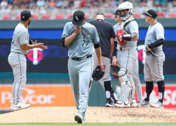 Breaking: “This is the end for me” Chicago White Sox Baseman in tears as he announces his..…