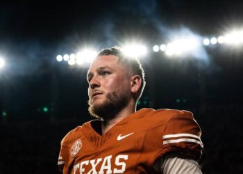 Sad News: Texas Longhorns Hit with Major Setback as Quinn Ewers Receives a 3-Game Suspension After Heated Exchange with the Coach…. read more