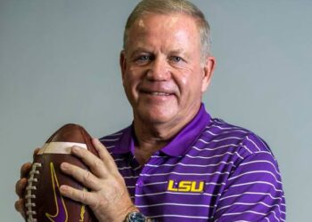 Locked In Till 2029: Brian Kelly Made A Big Deal As He Re-signs More 4year Contract With The… read more