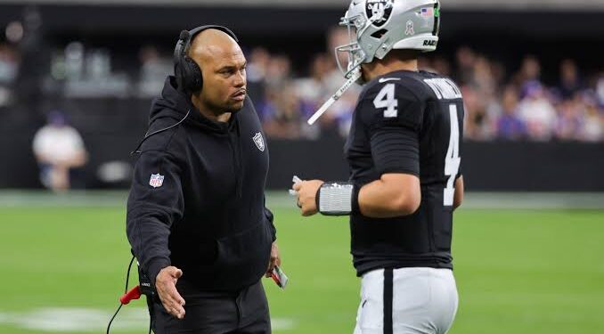 Just In: Raiders QB Aidan O’Connell.&nbsp; has heated conversation with Coach Antonio Pierce as he’s removed from…….Read more