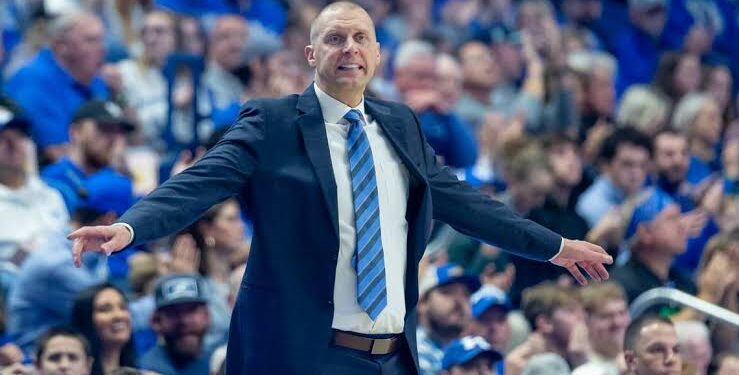 BREAKING NEWS: Mark Pope Voluntarily Retires from the Kentucky wildcats Following Ongoing Fan Backlash… READ HERE⬇️⬇️