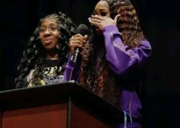 BATON ROUGE, LA – LSU Tigers women’s basketball star Aneesah Morrow was overcome with emotion Thursday night, breaking down in tears after receiving the prestigious Pericous Maxwell Award for Excellence and…read more