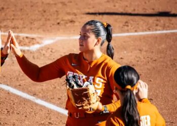 Dominant No. 1 Oklahoma Softball Closes Hillenbrand Invitational with Fourth Straight Win….Read more