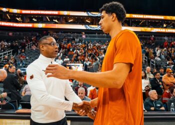 John Clark Broke HC Rodney Terry’s Heart and the entire Texas Longhorns basketball today as he announced that he will No longer Continue…. Read More