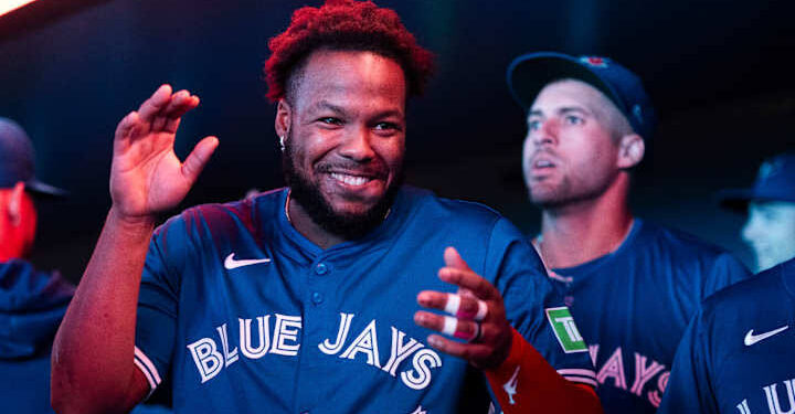Game-changing moment as Vladimir Guerrero Jr. Commits to Toronto Blue Jays with a 4-Year Deal!