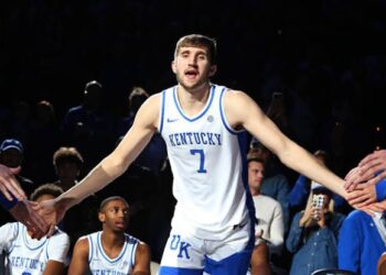 Thrilling! Wildcats Coach Mark Pope Announce Making Andrew Carr Kentucky Wildcats Player Of the year as he just…..read more
