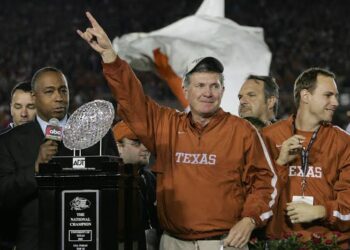 Ex-Texas Longhorns coach Mack Brown didn’t mince words>>>Mack Brown, the legendary former head coach of the Texas Longhorns, is never one to sugarcoat his opinions, and his…read more