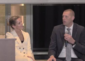 Mark Pope Files For Divorce From Wife Lee Anne After He Discovered She Have Been…read more