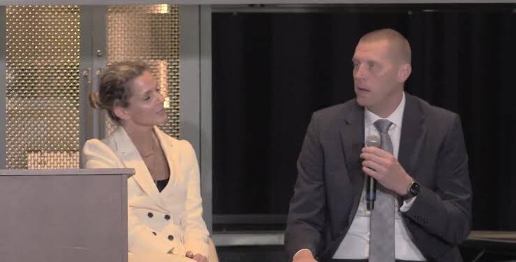 Mark Pope Files For Divorce From Wife Lee Anne After He Discovered She Have Been…read more