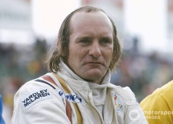 Heartbreaking Loss: British race car driver and motorcycle racer Mike Hailwood Passes Away At…read more