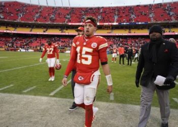 Patrick Mahomes Broke HC Andy Reid’s Heart and the entire KC city chiefs today as he announced that he will No longer Continue…. Read More