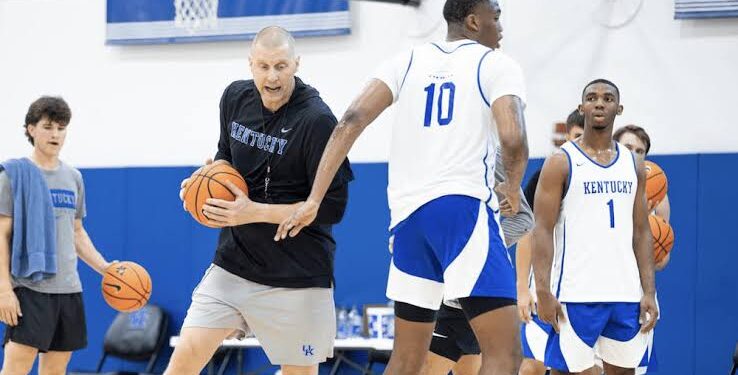 Unbelievable: Kentucky Wildcats Coach Mark Pope And…read more