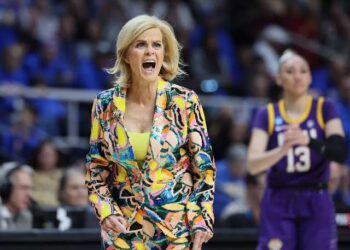 No more Kim Mulkey: She leads exodus of LSU Women’s basketball into transfer…read more