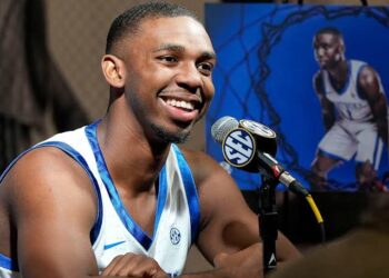 GM Mark Pope is creating problems in the SEC due to Lamont Butler situation with…read more