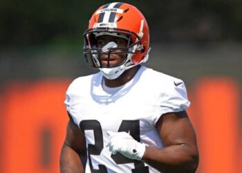 Locked In Till 2028: Unexpected Outcome As Nick Chubb Signs 4-year Contract With…read more