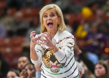Just Now: After Rewriting LSU Women’s Basketball Record Books, Coach Kim Mulkey Claims the WNBA…read here