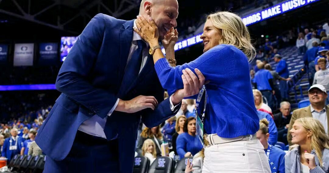 Breaking News: Fans Reaction As Coach Mark Pop Proposed to Lee Anne after Some Agreements that…
