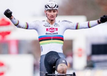 In een openhartige onthulling die de wielerwereld opschudt, heeft Patrick Lefevere, de langjarige ploegbaas van Soudal Quick-Step, toegegeven dat hij ooit geprobeerd heeft om de Nederlandse wielersensatie Mathieu van der Poel weg te lokken bij zijn huidige ploeg, Alpecin-Deceuninck.