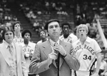 Netflix is set to release a groundbreaking documentary that explores the legacy of Arkansas Razorback basketball and it’s legendary coach. The documentary titled ” A journey Through The best&nbsp; basketball legacy And Excellence ” promises to provide an in-depth look at the teams journey to dominance……