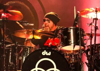 Jason Bonham, son of legendary Led Zeppelin drummer John Bonham, is paying tribute to the band’s iconic double album Physical Graffiti with a powerful new tour in May 2025.