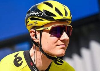 In een grote opsteker voor zijn ploeg heeft Wout van Aert aangekondigd dat hij zijn verblijf zal verlengen. Van Aert, vaak omschreven als een “gewaardeerde knecht,” bevestigt hiermee zijn blijvende loyaliteit en ambitie om zowel individueel als in teamverband successen te boeken…